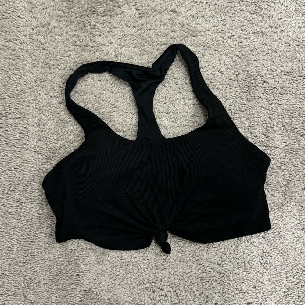 Alo Knot Sports Bra in Black